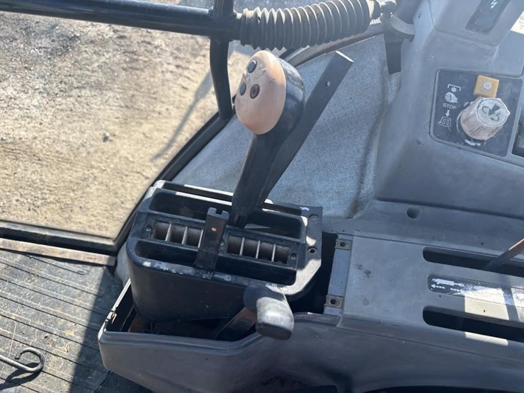 1993-ford-6640-image-28
