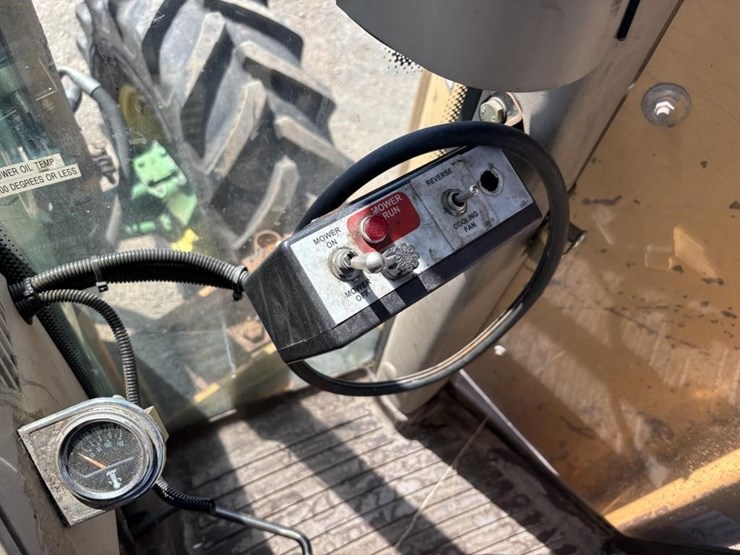 john-deere-6420-image-41