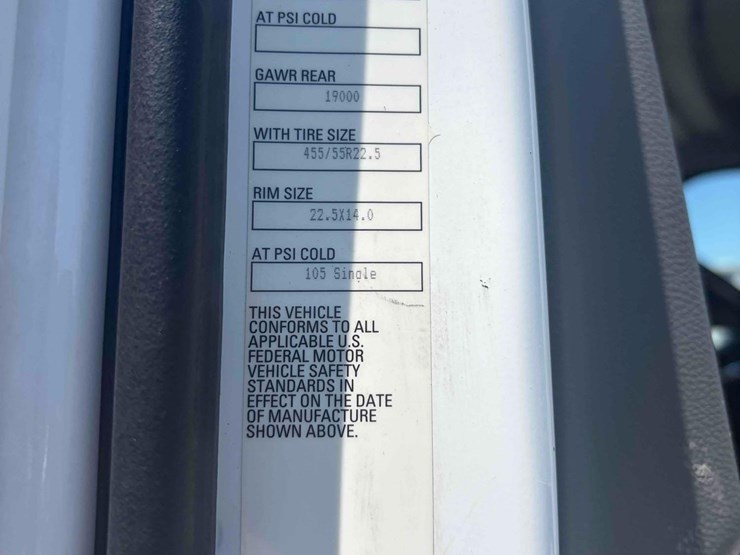 2020-kenworth-t680-image-18