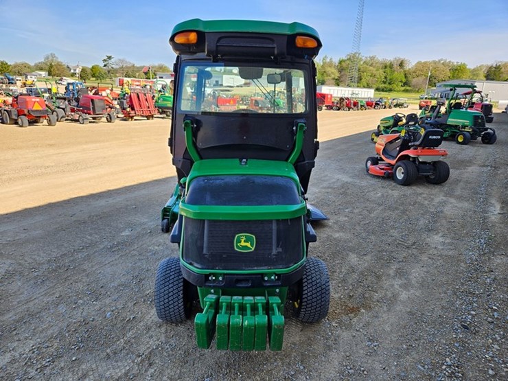john-deere-1575-image-4