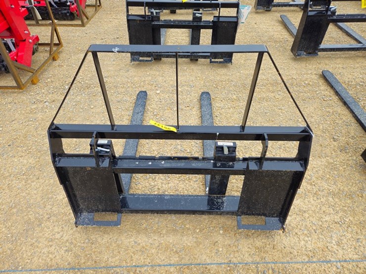 #5137-•-2026-mower-king-sa-48"-pallet-fork-image-4