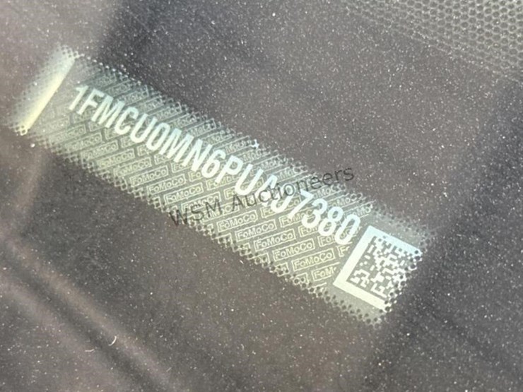 2023-ford-escape-image-17