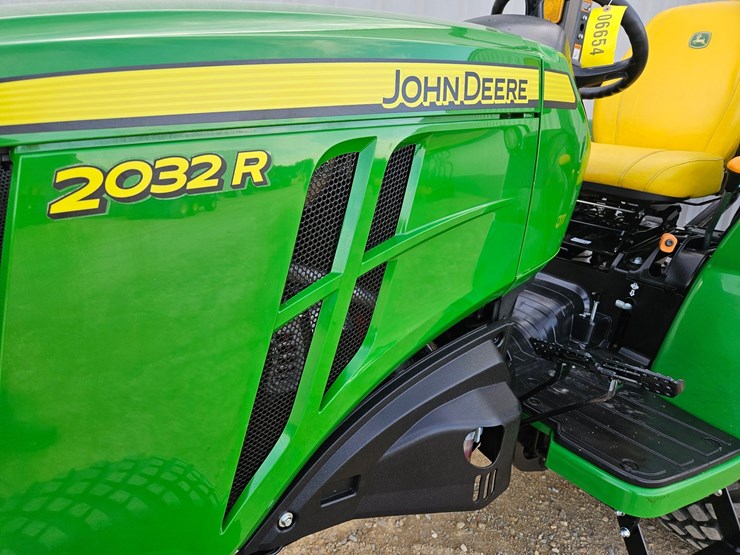 john-deere-2032r-image-14