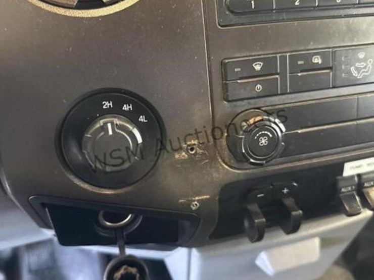 2016-ford-f550-image-27