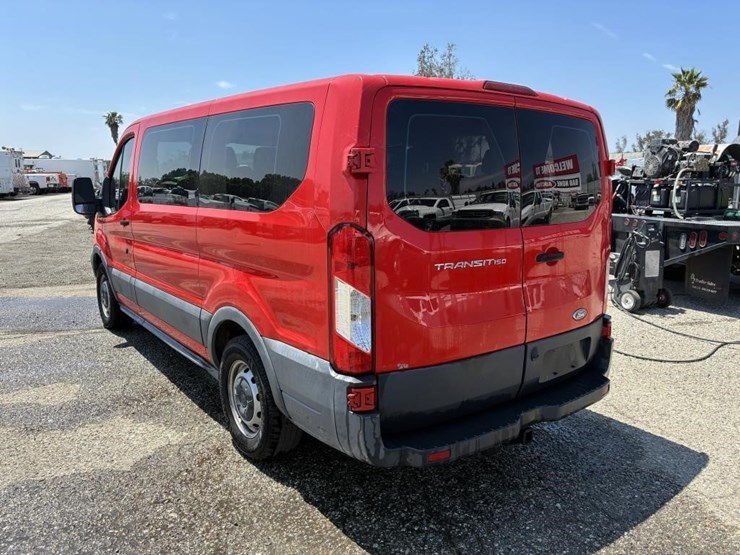 2017-ford-transit-image-4