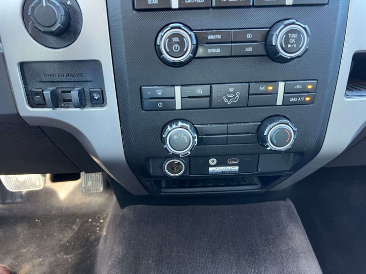 2010-ford-f150-image-37