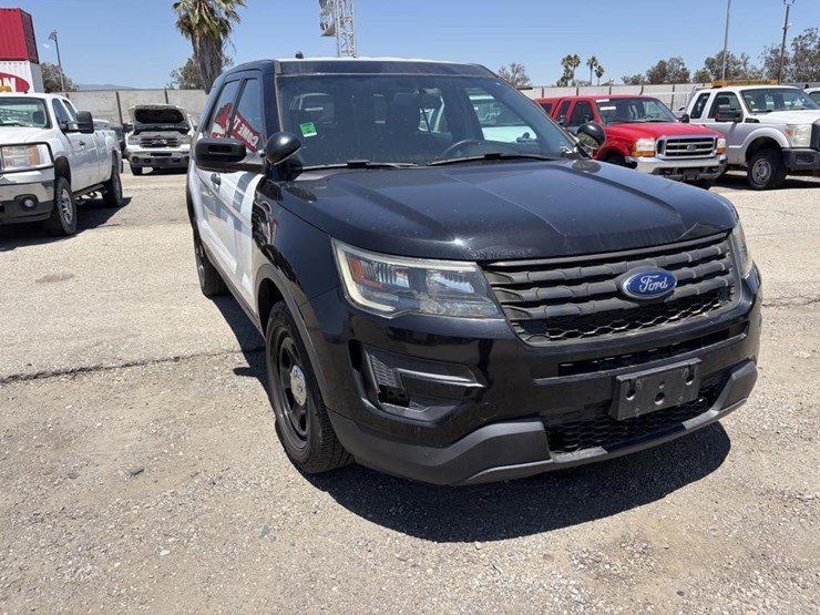 2019-ford-explorer-police-interceptor-image-2