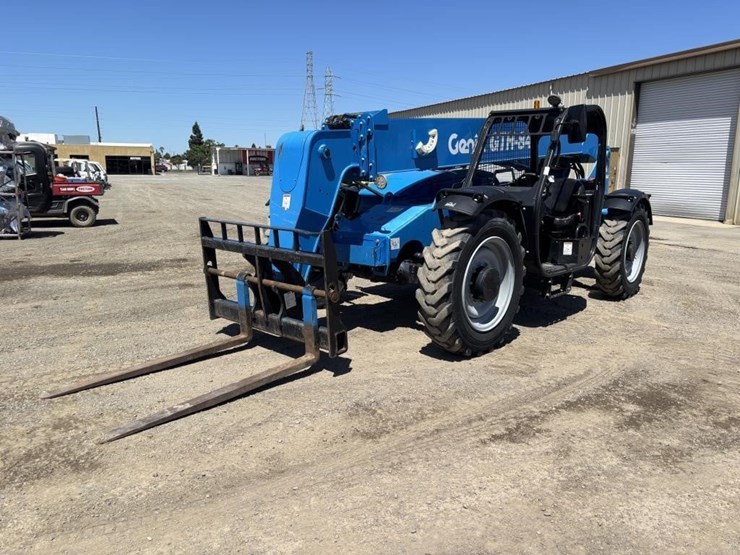 2019-genie-gth844-image-1