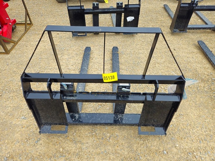 #5138-•-2026-mower-king-sa-48"-pallet-fork-image-4