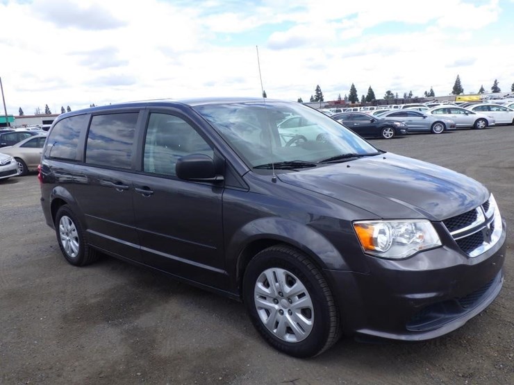 2015-dodge-grand-caravan-image-2
