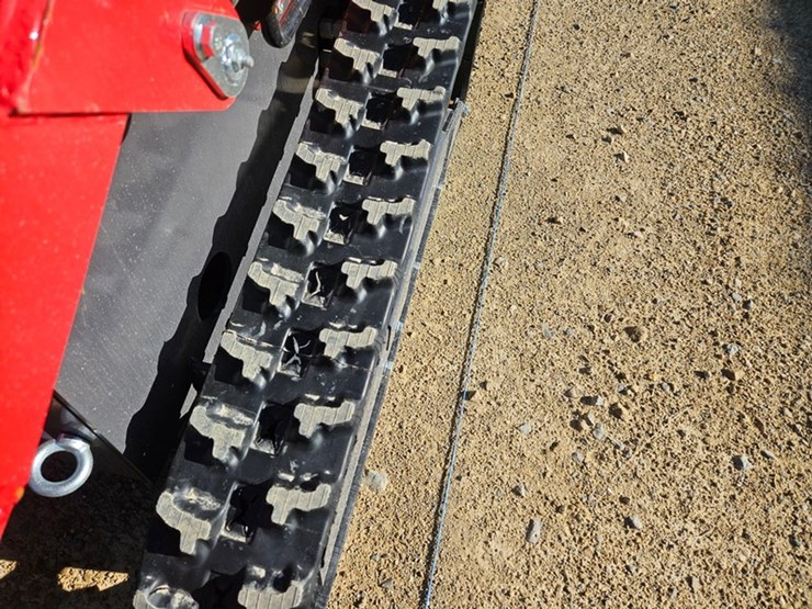#5122-•-2026-agt-ysrt14-mini-skid-loader-image-13