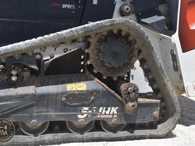 2023-bobcat-t76-image-34