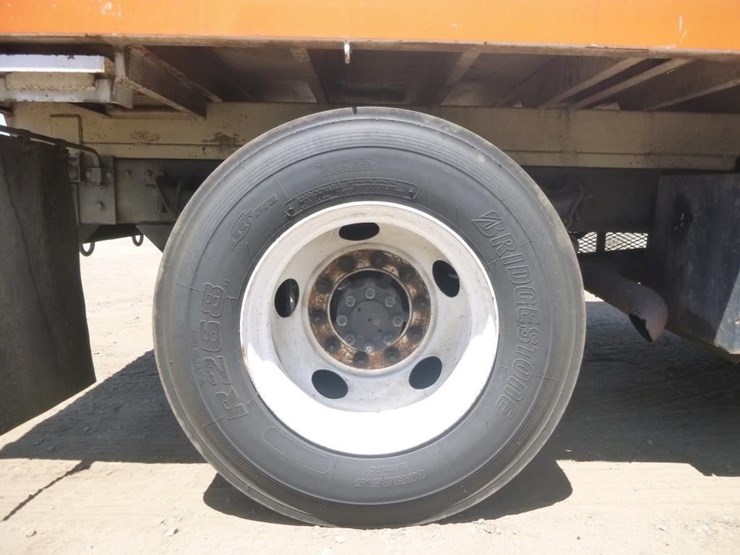 2006-international-durastar-4300-image-37
