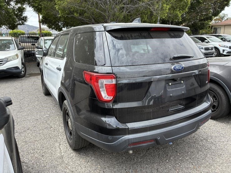2019-ford-explorer-police-interceptor-image-4