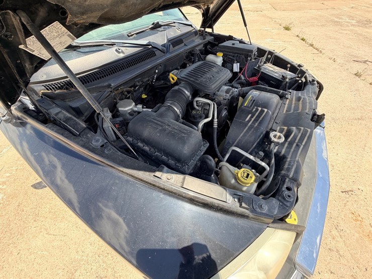 2005-dodge-dakota-image-29