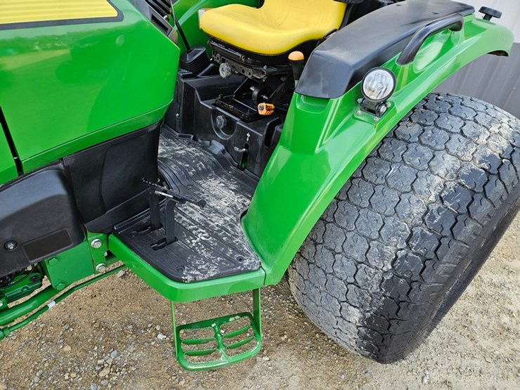 john-deere-4066r-image-25