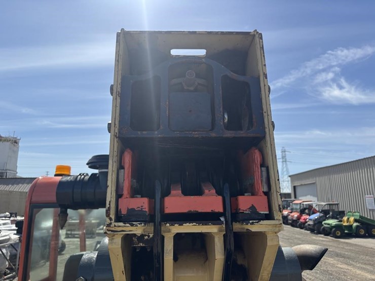 2005-jlg-g6-42a-image-44