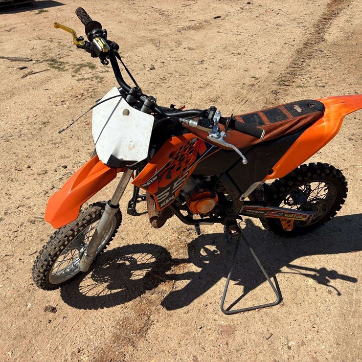 2014 KTM 65 Dirt Bike (153 Hours)