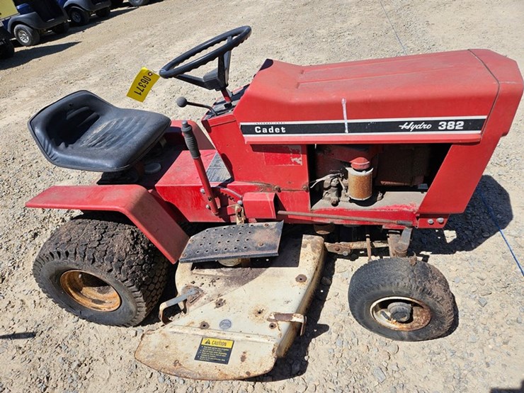 cub-cadet-382-image-6