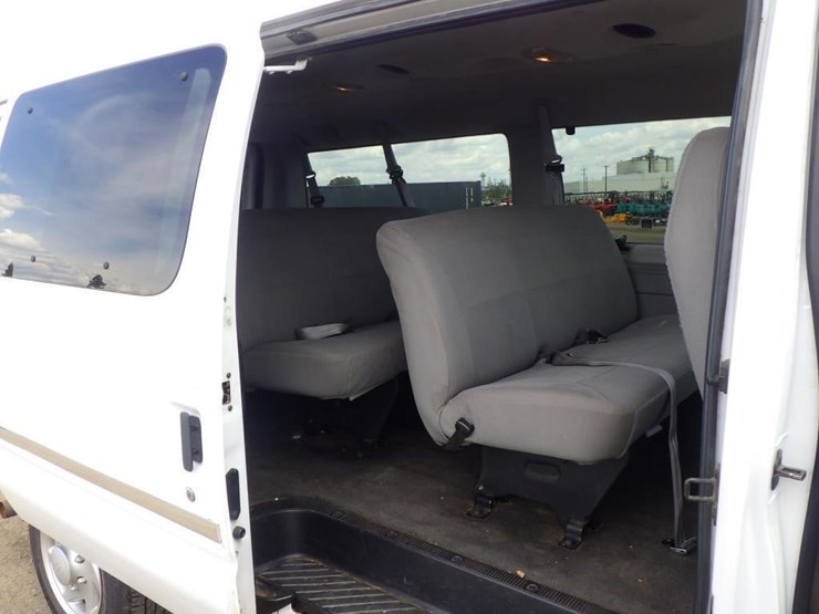 2007-ford-econoline-350-image-7