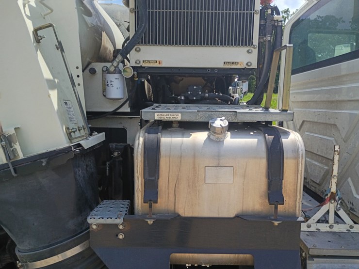 2015-international-durastar-4300-image-96