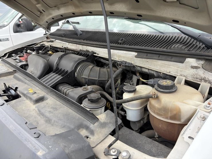 2013-ford-e350-sd-image-6