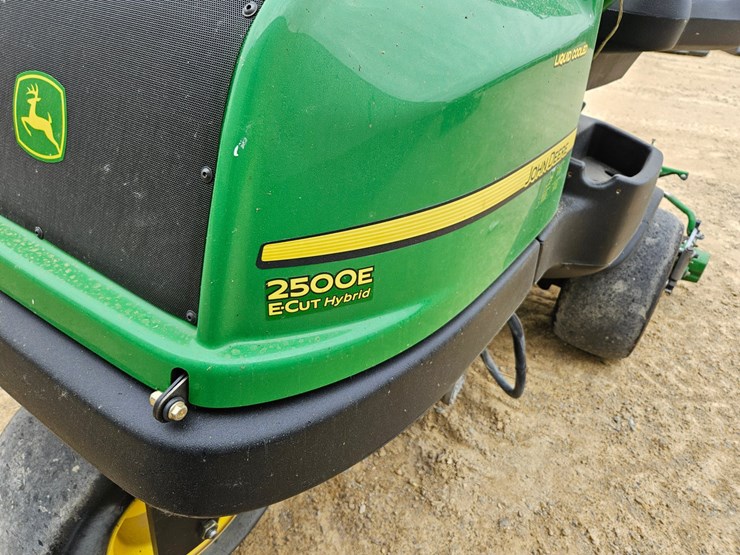 john-deere-2500e-image-17
