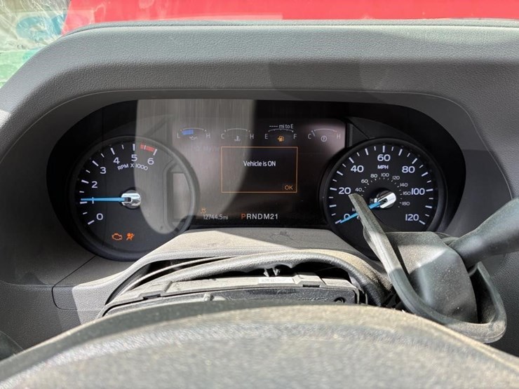 2022-ford-e350-image-13