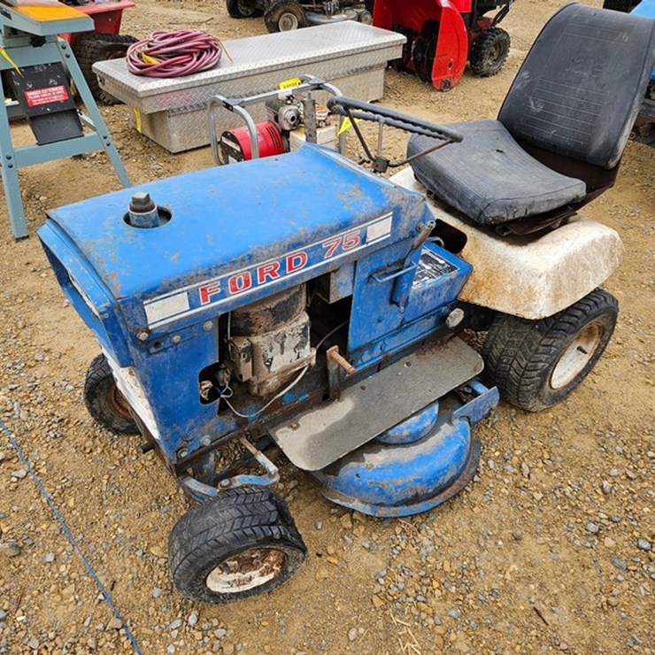 FORD TRACTOR