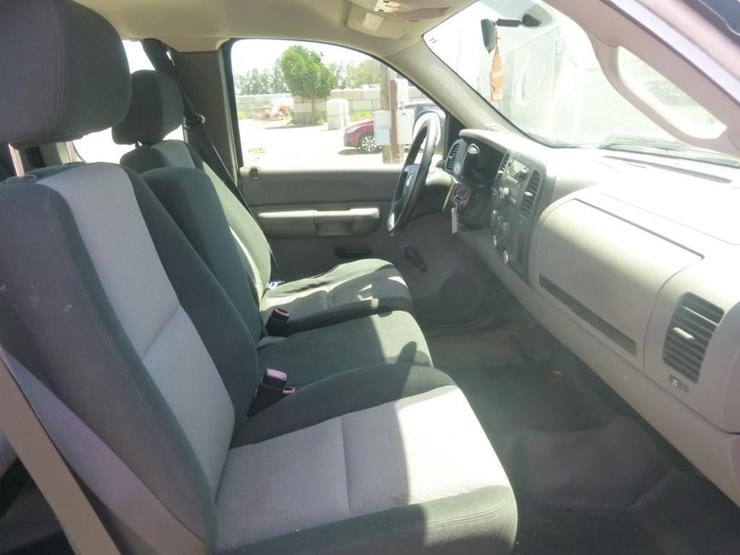 2008-chevrolet-1500-image-18
