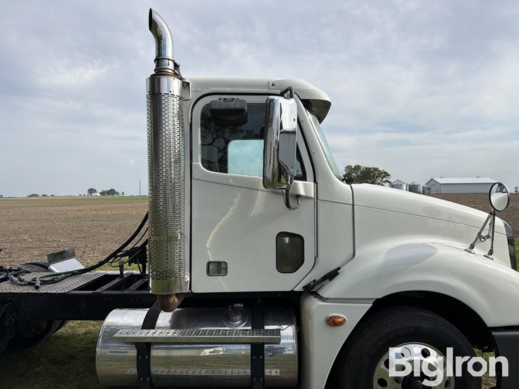 2007-freightliner-columbia-120-t/a-day-cab-truck-tractor-image-13