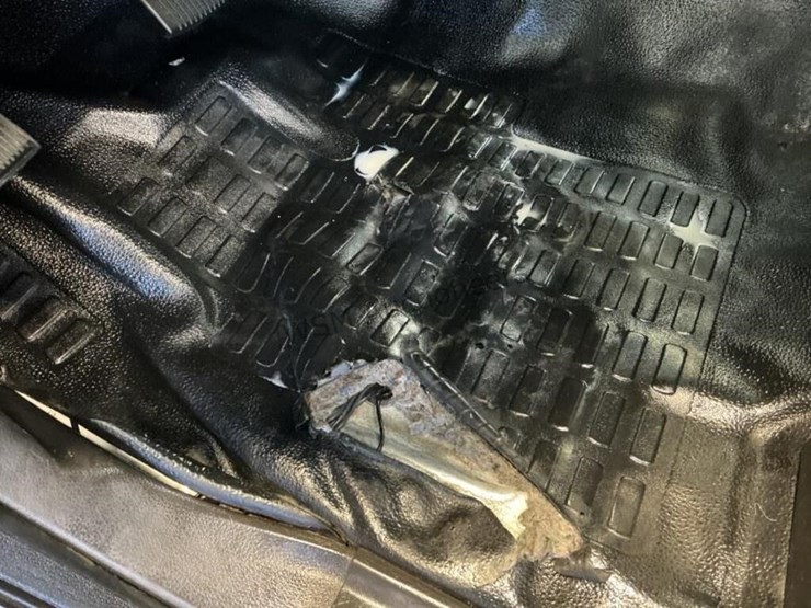 2014-ford-f550-image-24