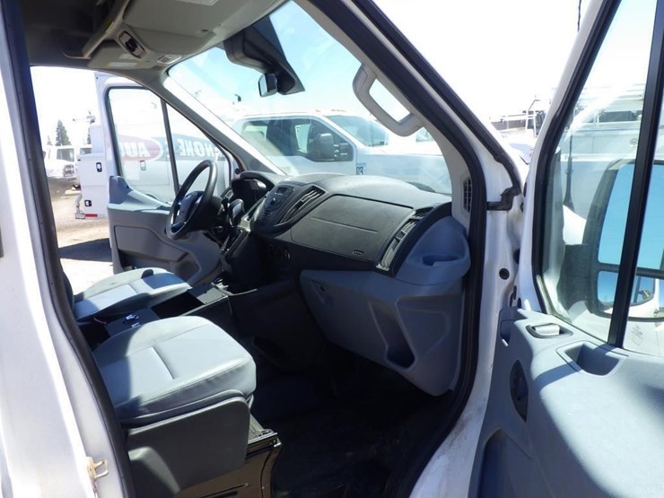 2018-ford-transit-image-6