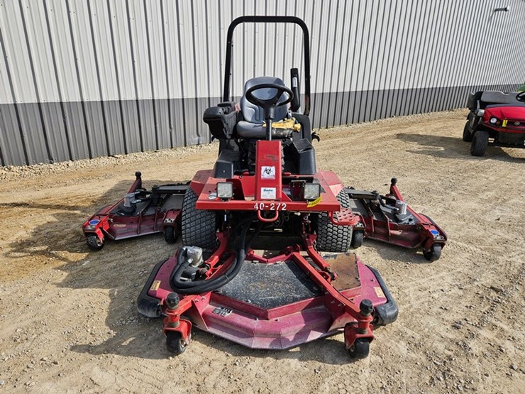 #5037-•-toro-ground-master-4000d-4x4-wide-area-mower-image-8