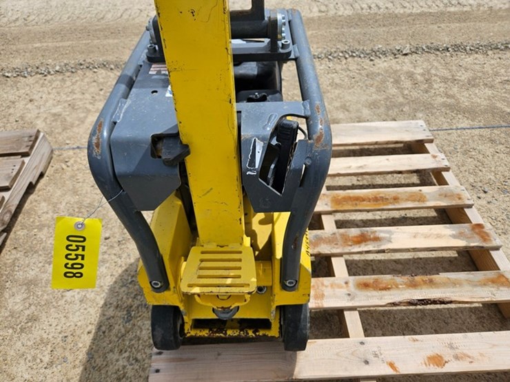 2019-wacker-neuson-bpu2540a-image-12