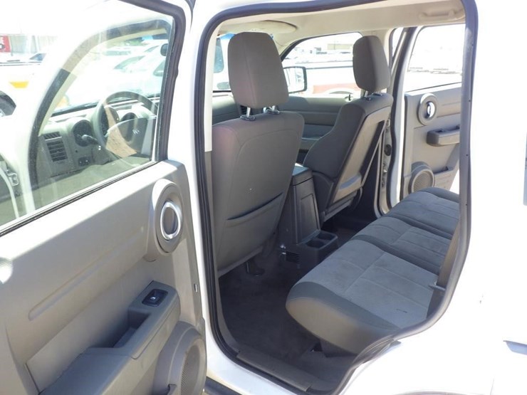 2008-dodge-nitro-image-7