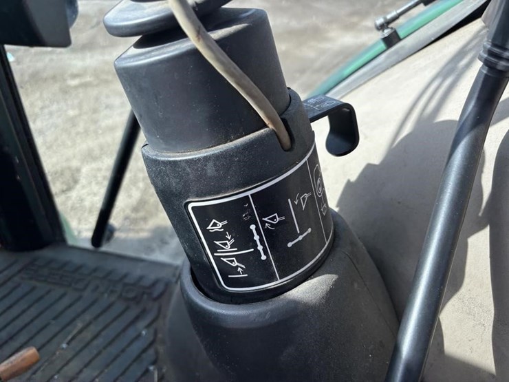 2006-john-deere-5225-image-41