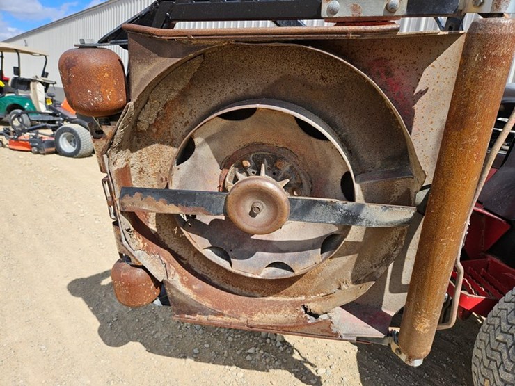 toro-groundsmaster-4500d-image-31