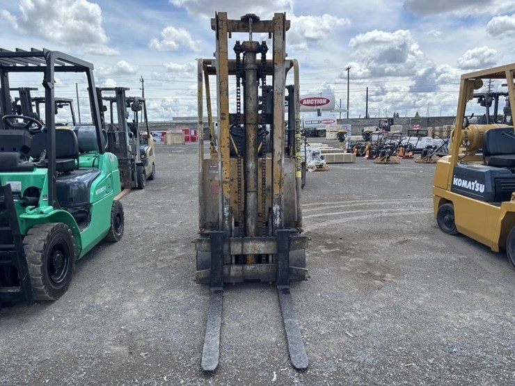 caterpillar-t40b-image-6