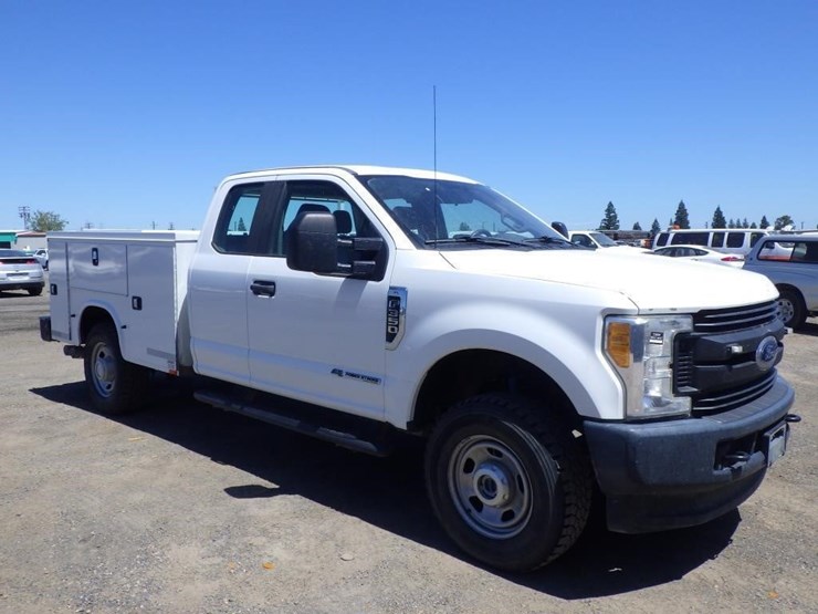 2017-ford-f350-image-2