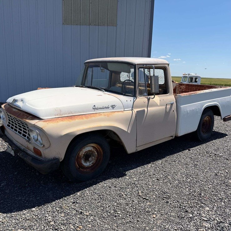 1962 INTERNATIONAL 100