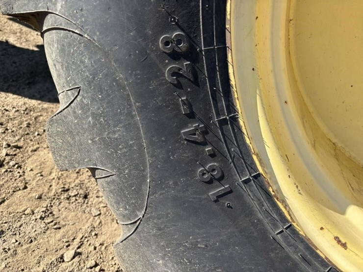 john-deere-6410-image-32