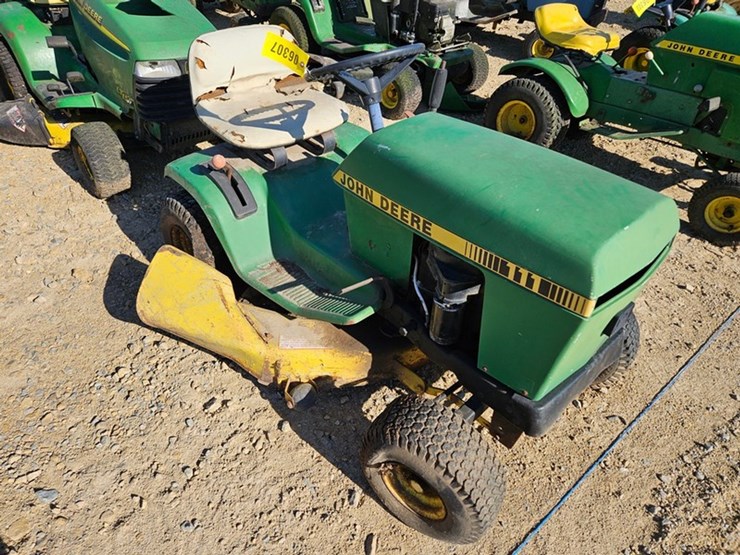 john-deere-111-image-7