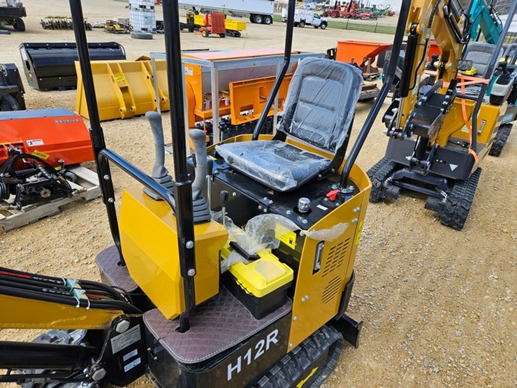 2025-cfg-industry-h12r-image-11