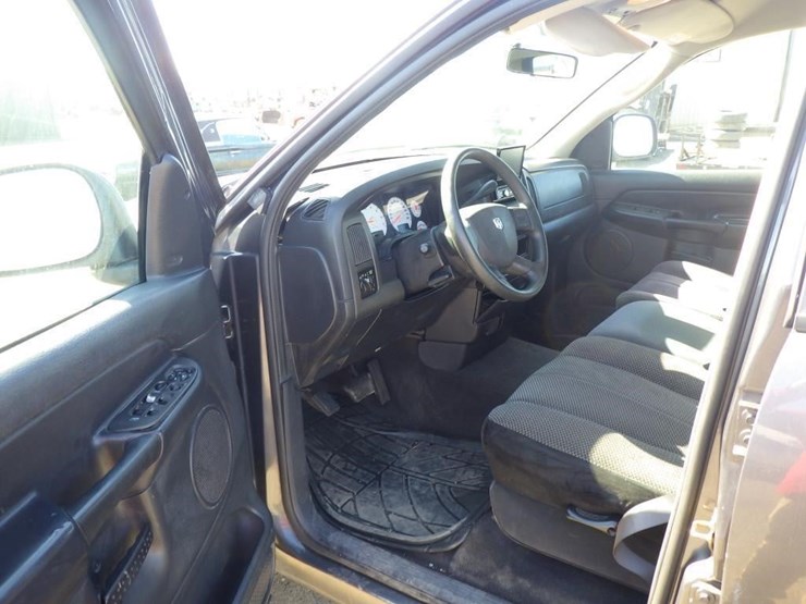 2004-dodge-ram-1500-image-5