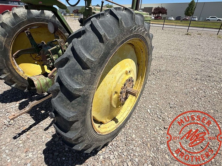 1947-john-deere-b-image-7