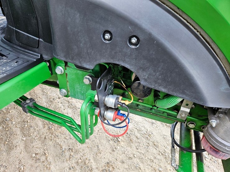 john-deere-4066r-image-22