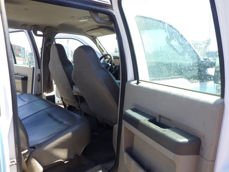 2008-ford-f350-image-8