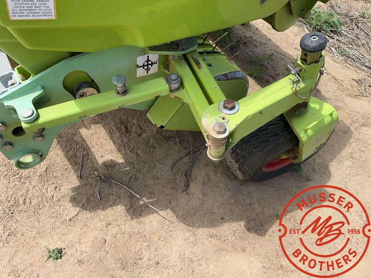2014-claas-380-image-26