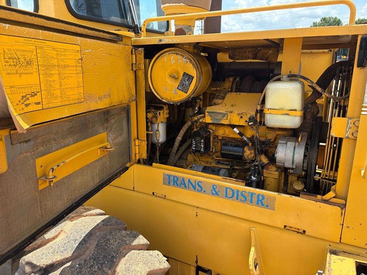 john-deere-444-image-32